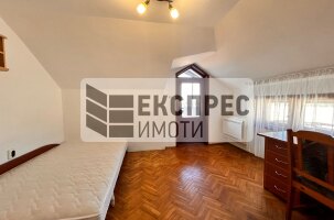 Обзаведен, Тристаен апартамент, Колхозен пазар