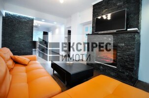 ОБЗАВЕДЕН Двустаен апартамент, Център