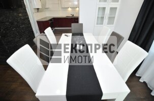 ОБЗАВЕДЕН Двустаен апартамент, Център