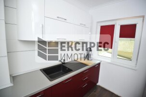 ОБЗАВЕДЕН Двустаен апартамент, Център
