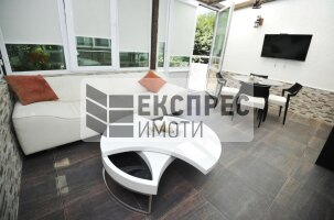ОБЗАВЕДЕН Двустаен апартамент, Център