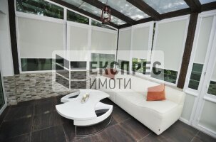 ОБЗАВЕДЕН Двустаен апартамент, Център