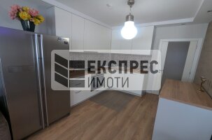 Furnished 2 bedroom apartment, Center