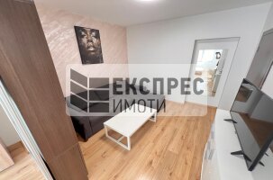 New, Furnished 2 Schlafzimmer Wohnung, Center