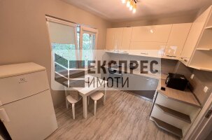 Нов, Обзаведен, Тристаен апартамент, Левски