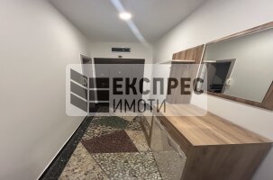 Луксозно, Обзаведен Тристаен апартамент, Окръжна болница