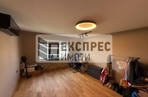 Обзаведен Тристаен апартамент, Окръжна болница