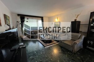 Furnished 2 bedroom apartment, Center