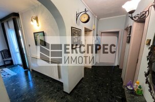 Furnished 2 bedroom apartment, Center