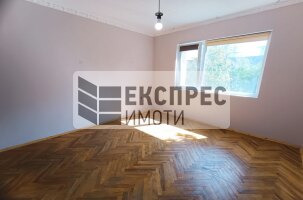 Unfurnished 1 bedroom apartment, Vazrazhdane 4