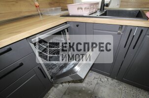 Обзаведен Тристаен апартамент, Окръжна болница
