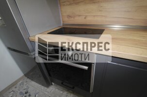 Обзаведен Тристаен апартамент, Окръжна болница
