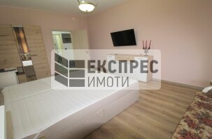 Обзаведен Тристаен апартамент, Окръжна болница