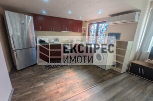 Обзаведен Тристаен апартамент, Окръжна болница