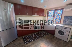 Обзаведен Тристаен апартамент, Окръжна болница