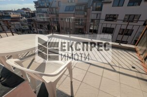 Обзаведен Тристаен апартамент, Окръжна болница