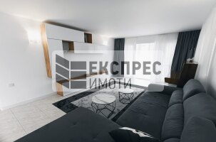 Обзаведен Тристаен апартамент, Център