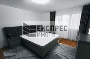 Обзаведен Тристаен апартамент, Център