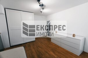 Обзаведен Тристаен апартамент, Център