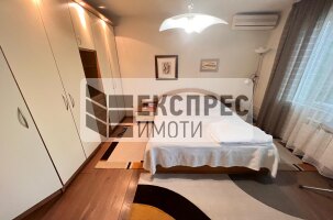 Обзаведен Тристаен апартамент, Окръжна болница