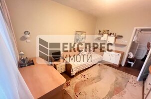 Обзаведен Тристаен апартамент, Окръжна болница
