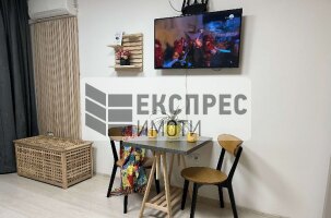 Обзаведен Едностаен апартамент, Окръжна болница