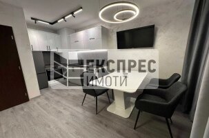 Möbliert, Studio, Levski