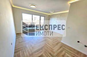  1 Schlafzimmer Wohnung, Vladislav Varnenchik