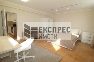 Нов, Луксозен, Обзаведен Тристаен апартамент, Окръжна болница