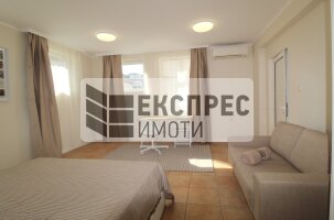 Нов, Луксозен, Обзаведен Тристаен апартамент, Окръжна болница