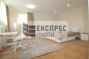 Нов, Луксозен, Обзаведен Тристаен апартамент, Окръжна болница