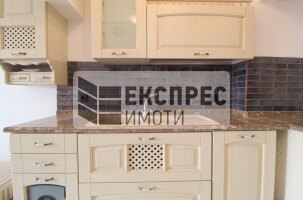 Нов, Луксозно, Обзаведен Четиристаен апартамент, Окръжна болница