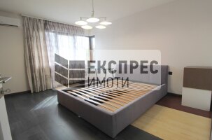Нов, Луксозно, Обзаведен Четиристаен апартамент, Окръжна болница
