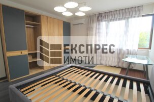 Нов, Луксозно, Обзаведен Четиристаен апартамент, Окръжна болница
