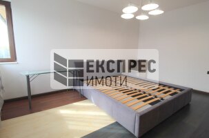 Нов, Луксозно, Обзаведен Четиристаен апартамент, Окръжна болница