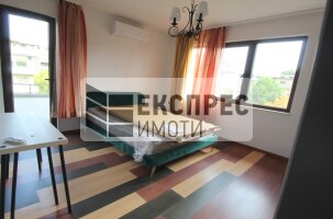 Нов, Луксозно, Обзаведен Четиристаен апартамент, Окръжна болница