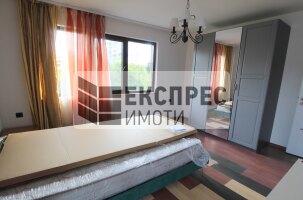 Нов, Луксозно, Обзаведен Четиристаен апартамент, Окръжна болница