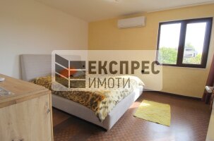 Нов, Луксозно, Обзаведен Четиристаен апартамент, Окръжна болница