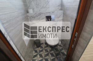 Нов, Луксозно, Обзаведен Четиристаен апартамент, Окръжна болница