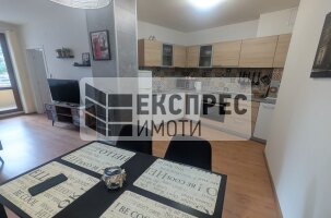 Обзаведен Двустаен апартамент, Център