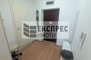 Обзаведен Двустаен апартамент, Център