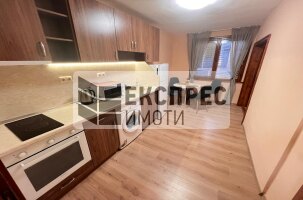 Обзаведен Тристаен апартамент, Окръжна болница