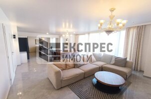 FURNISHED 3 bedroom apartment, Center