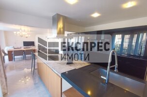 FURNISHED 3 bedroom apartment, Center