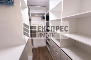 FURNISHED 3 bedroom apartment, Center