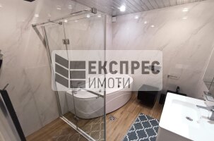 FURNISHED 3 bedroom apartment, Center