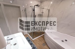 FURNISHED 3 bedroom apartment, Center