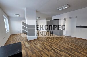  Офис, Център