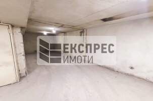 GARAGE Garage, Greek area