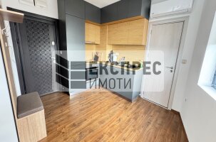 Furnished 2 bedroom apartment, Center